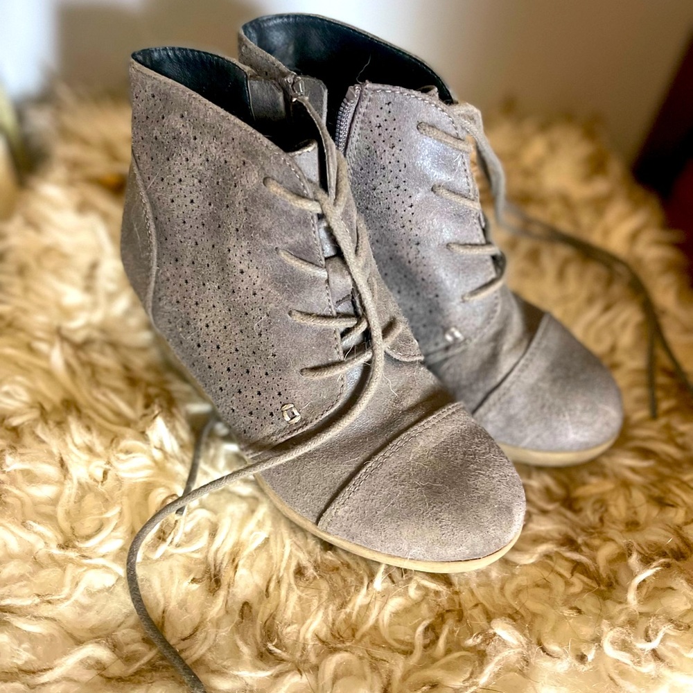 Girls Ankle Boots-Gray